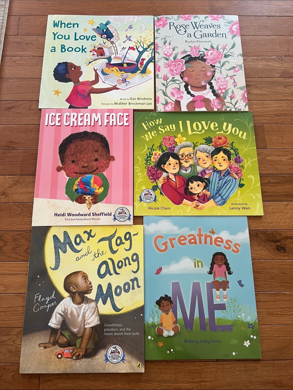 6 Children’s Books, five of which are Dolly Parton’s Imagination Library.